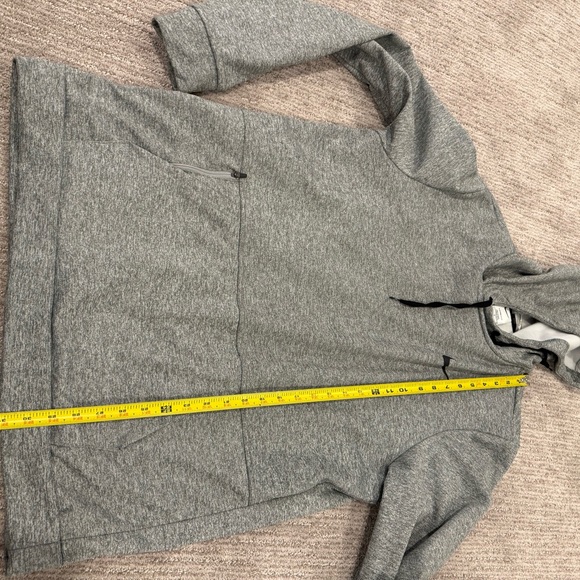 NWOT - Nike Heather Gray Therma Hoodie - Picture 4 of 5